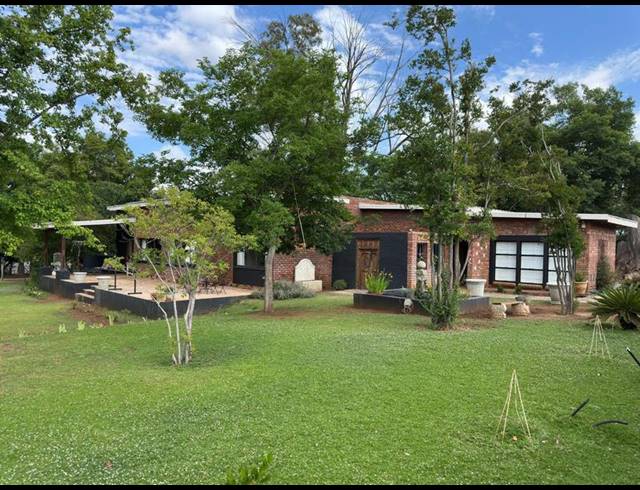 4 BEDROOM HOUSE FOR SALE IN KURUMAN